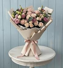 Букет цветов из:  Розы и Лизиантусы в Троицкий