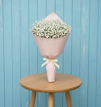 Букет цветов из:  Гипсофила в Троицкий