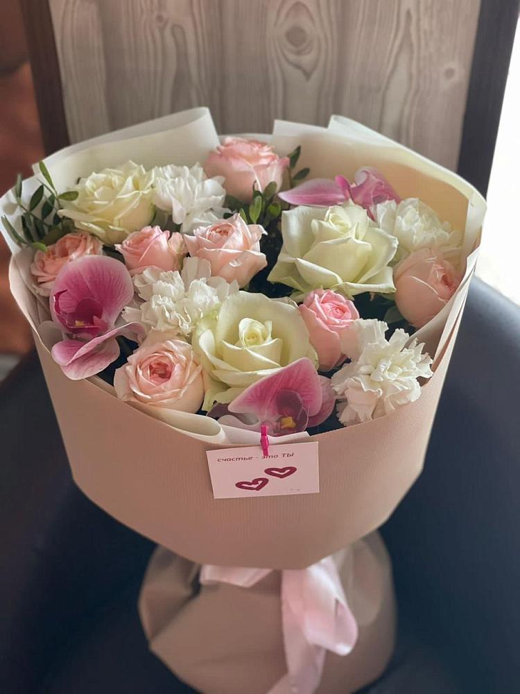 Букет цветов из: Орхидеи, Розы и Гвоздики в Троицкий