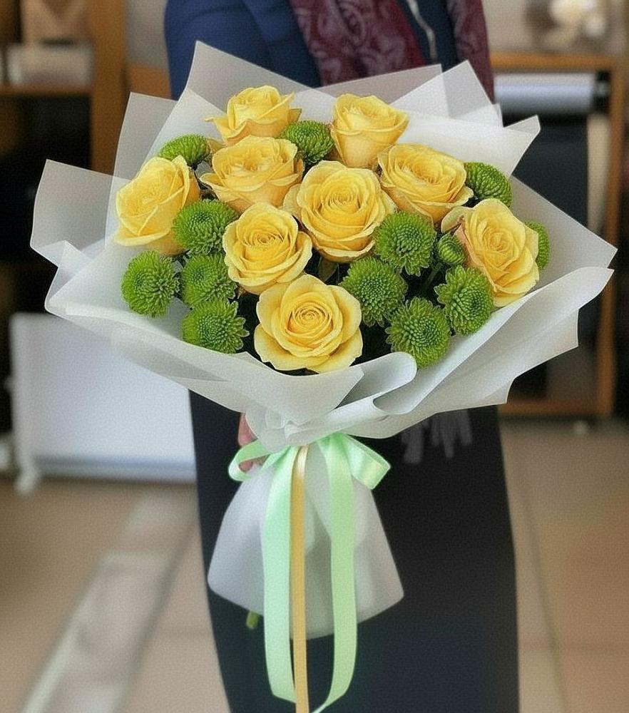 Букет цветов из: Хризантемы и Розы в Троицкий