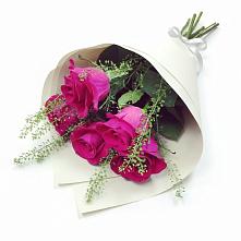 Букет цветов из:  Розы в Троицкий