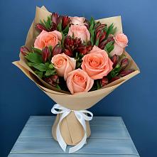 Букет цветов из:  Розы и Альстромерии в Троицкий
