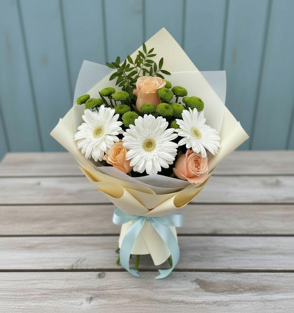 Букет цветов из: Герберы, Розы и Хризантемы в Троицкий