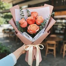 Букет цветов из:  Розы в Троицкий
