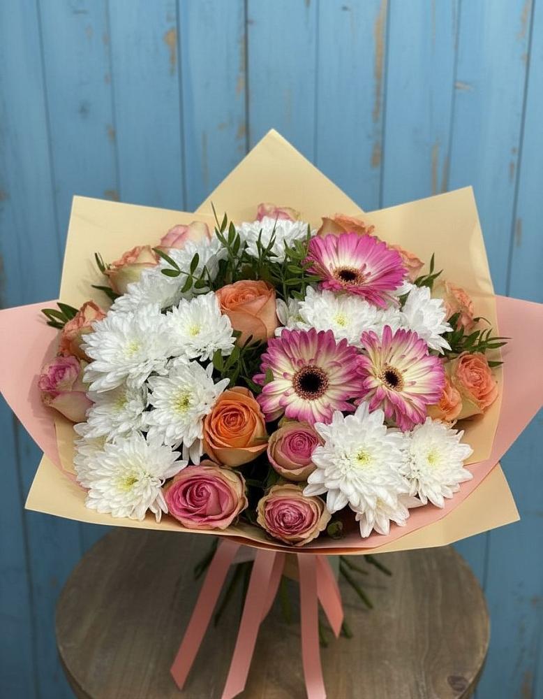Букет цветов из: Розы, Герберы и Хризантемы в Троицкий
