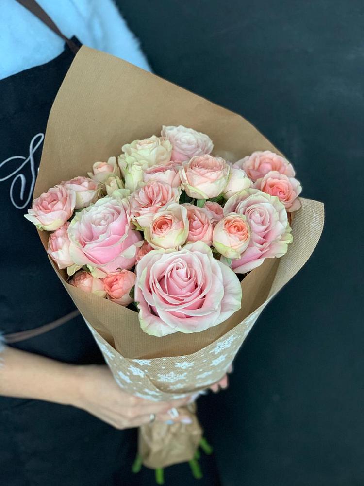 Букет цветов из: Хризантемы и Розы в Троицкий