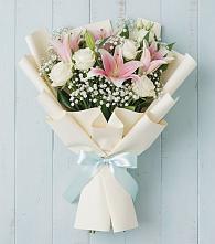 Букет цветов из:  Лилии в Троицкий