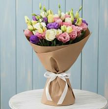 Букет цветов из:  Лизиантусы в Троицкий
